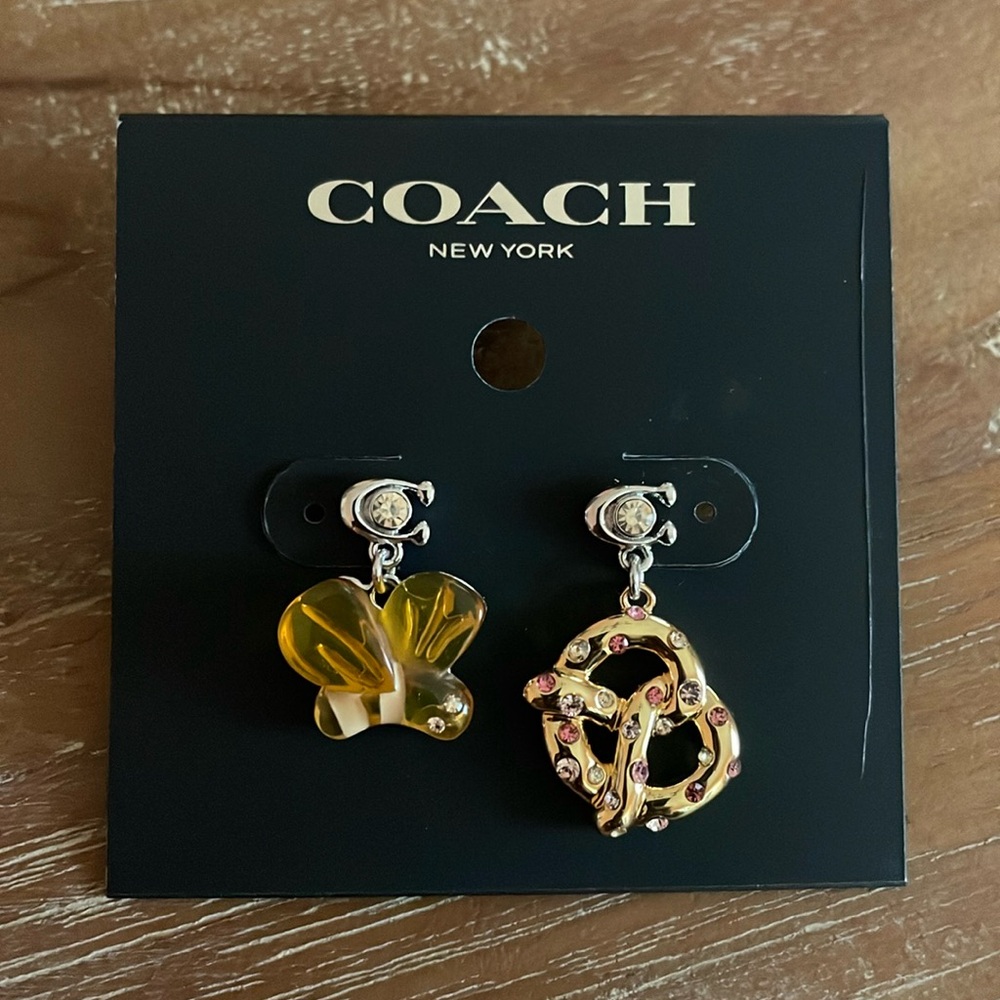NWT Coach Bee & Pretzel Mismatched Earrings